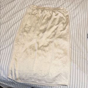 GAP Elegant Cream Skirt M